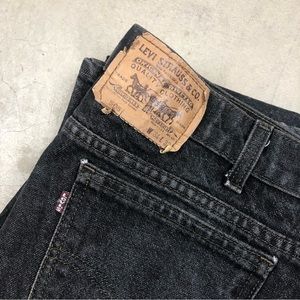 Vintage Black Levi’s 505 Jeans 34x32